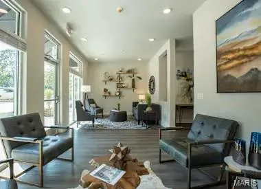 $3,120 | 226 East Lockwood Avenue, Unit 115, St. Louis, MO 63119