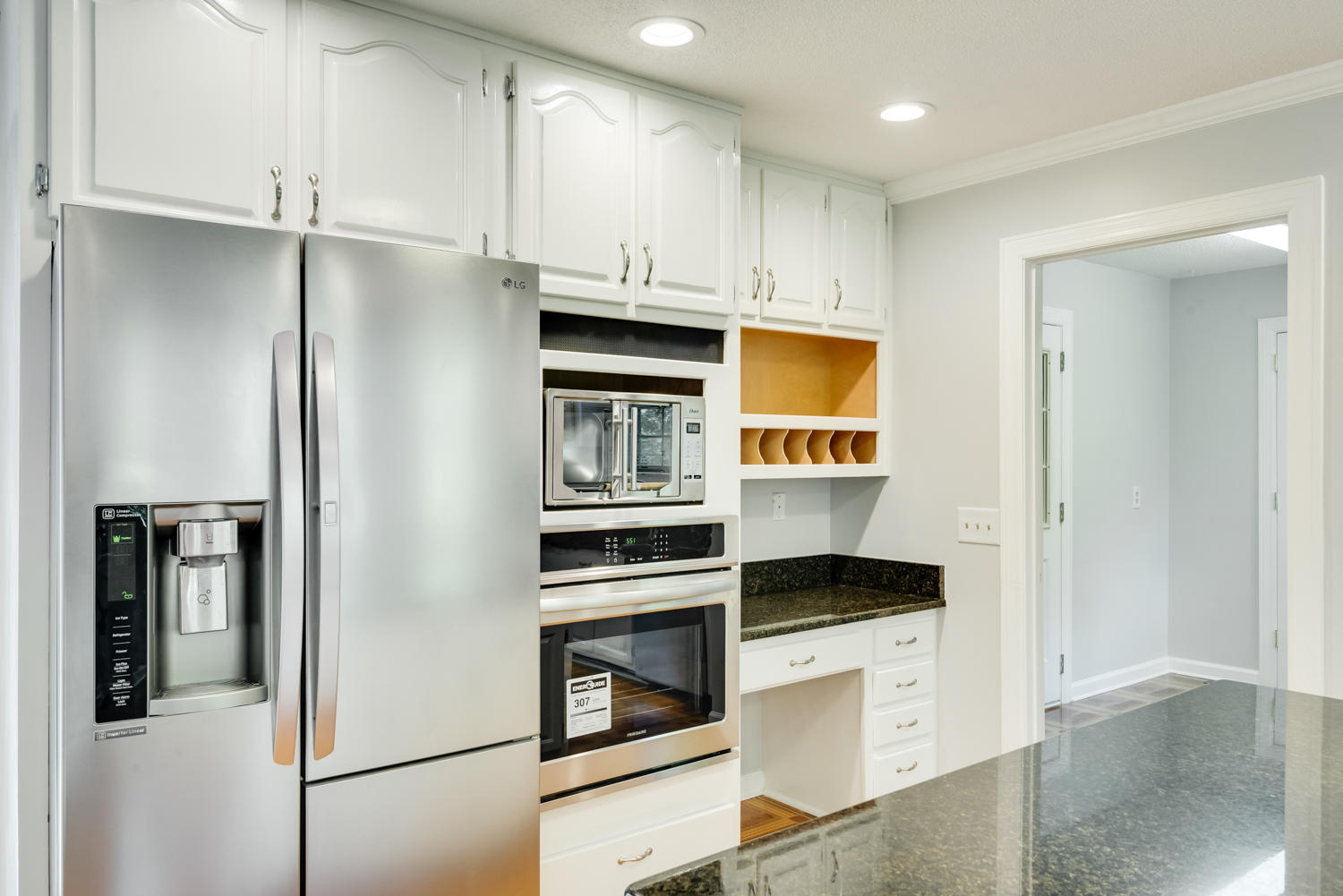 608 Swansons Ridge Road Chattanooga, TN 37421 - Photo 11 of 36 Kitchen Appliances and Desk Area