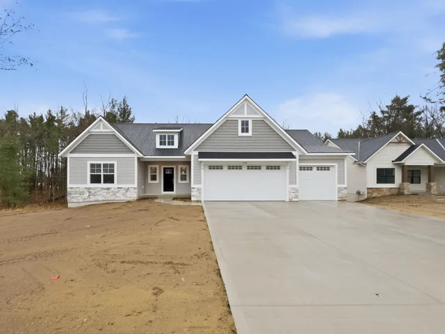 $694,900 | 4717 Lexem Drive, Hudsonville, MI 49426