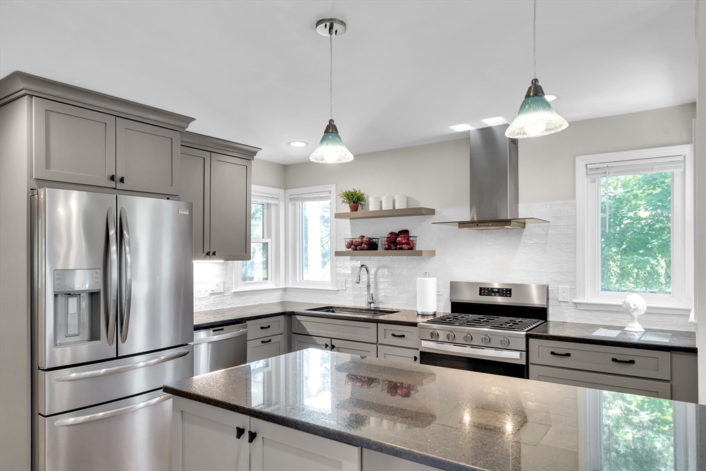 4 Rebecca Road Newton, MA 02465 - Photo 5 of 26