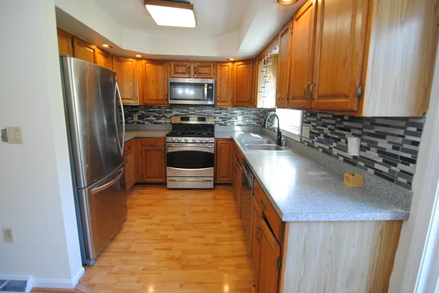 $3,100 | 37 Cadogan Way, Nashua, NH 03062