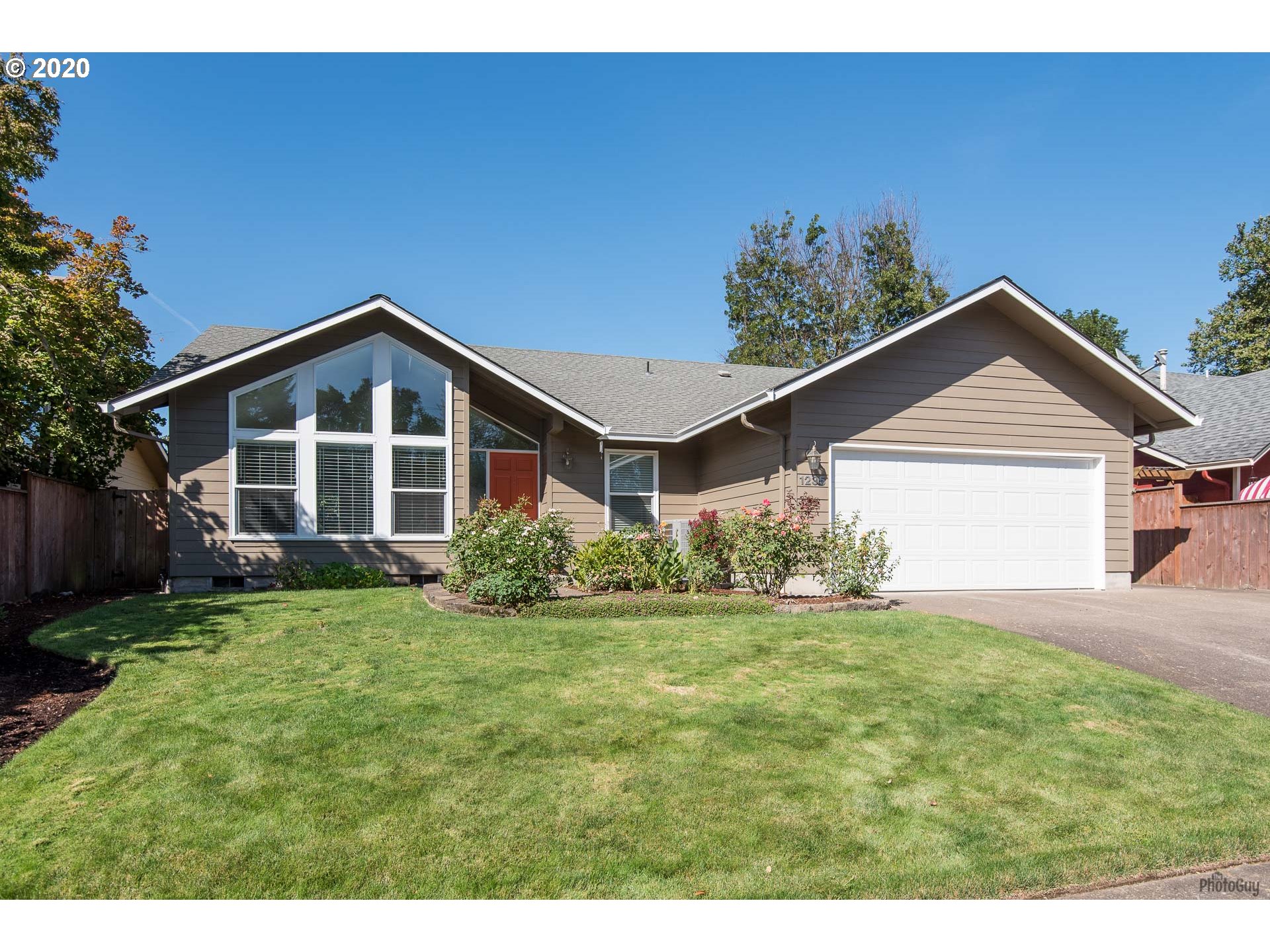 1235 Risden Place Eugene, OR 97404 - Photo 3 of 30 Gallery Image 3