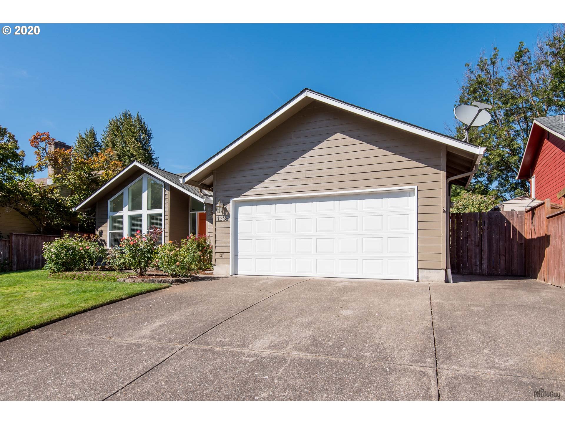 1235 Risden Place Eugene, OR 97404 - Photo 4 of 30 Gallery Image 4