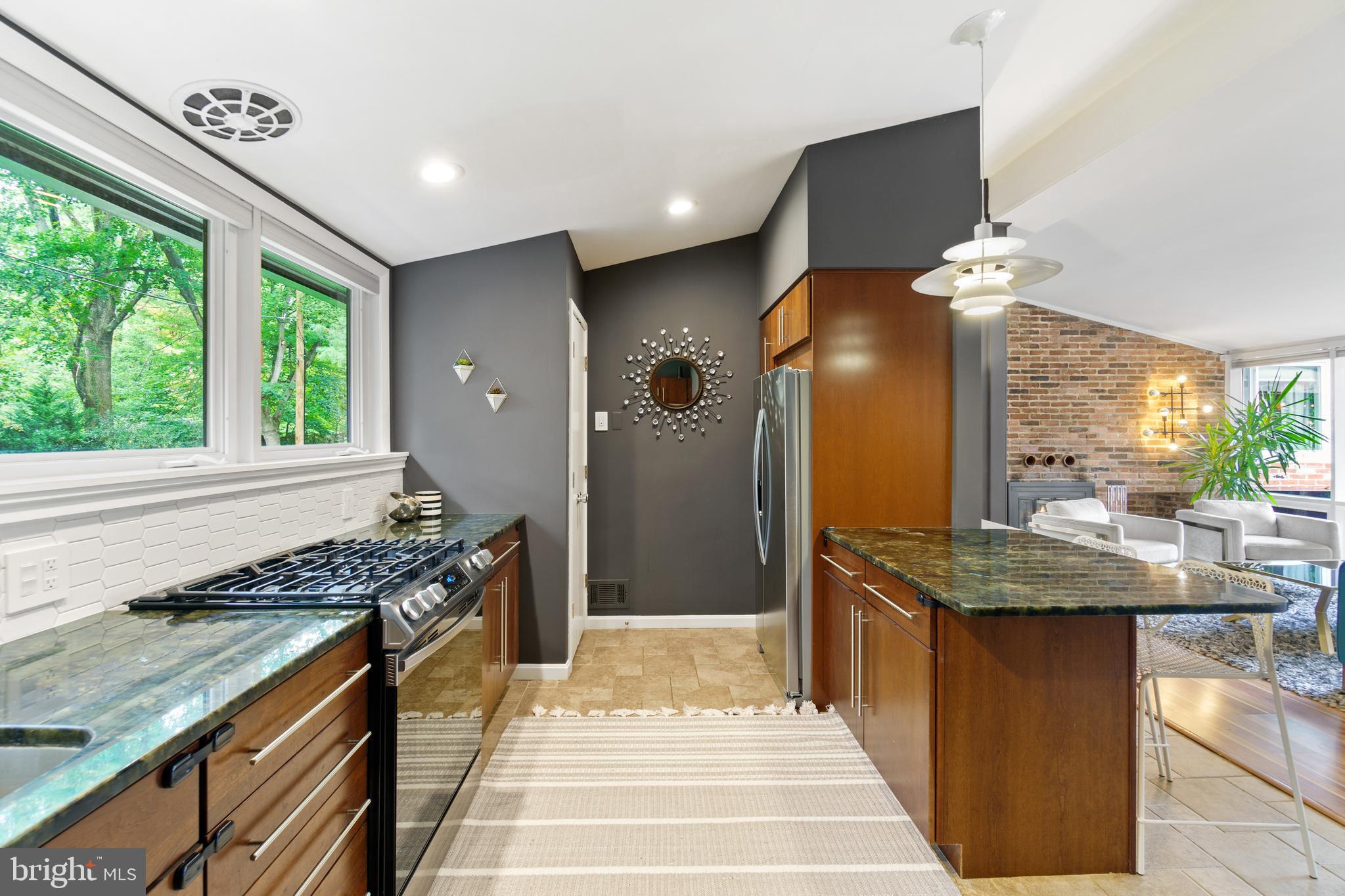 3414 Highview Court Silver Spring, MD 20902 - Photo 11 of 32