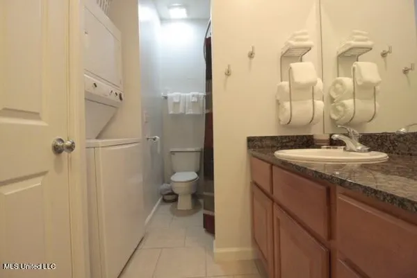 $230,900 | 1270 Century Oaks Drive, Unit A, Gulfport, MS 39507