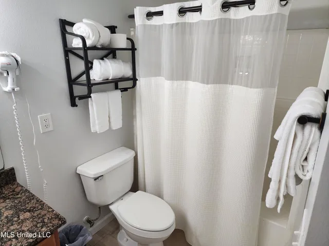 $234,900 | 1270 Century Oaks Drive, Unit A, Gulfport, MS 39507