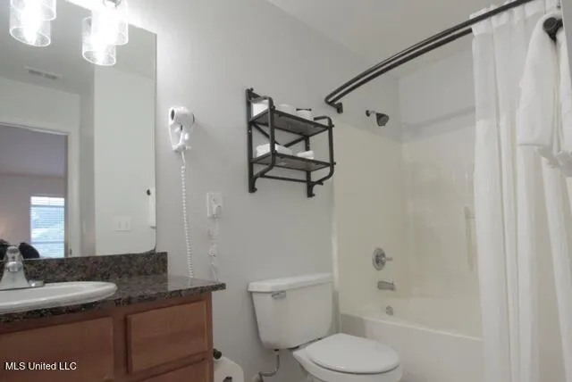 $234,900 | 1270 Century Oaks Drive, Unit A, Gulfport, MS 39507