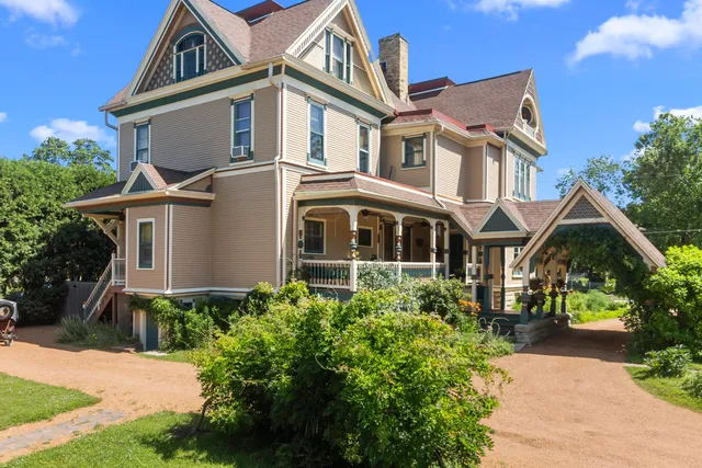 $725,000 | 1107 Algoma Boulevard, Oshkosh, WI 54901