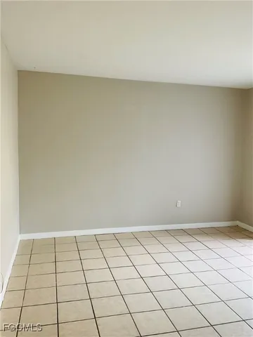 $995 | 2105 Canal Street, Unit 5, Fort Myers, FL 33901