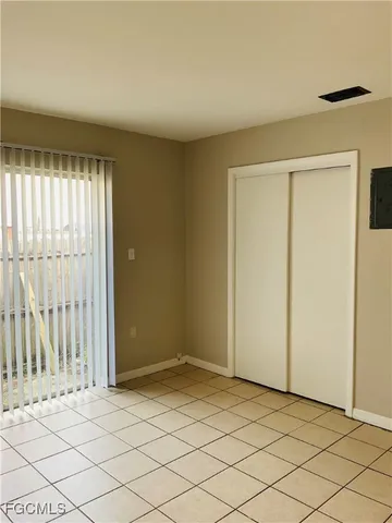 $995 | 2105 Canal Street, Unit 5, Fort Myers, FL 33901