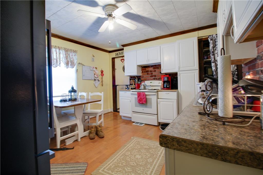 39 Maple Street Muse, PA 15350 - Photo 4 of 6 Gallery Image 4
