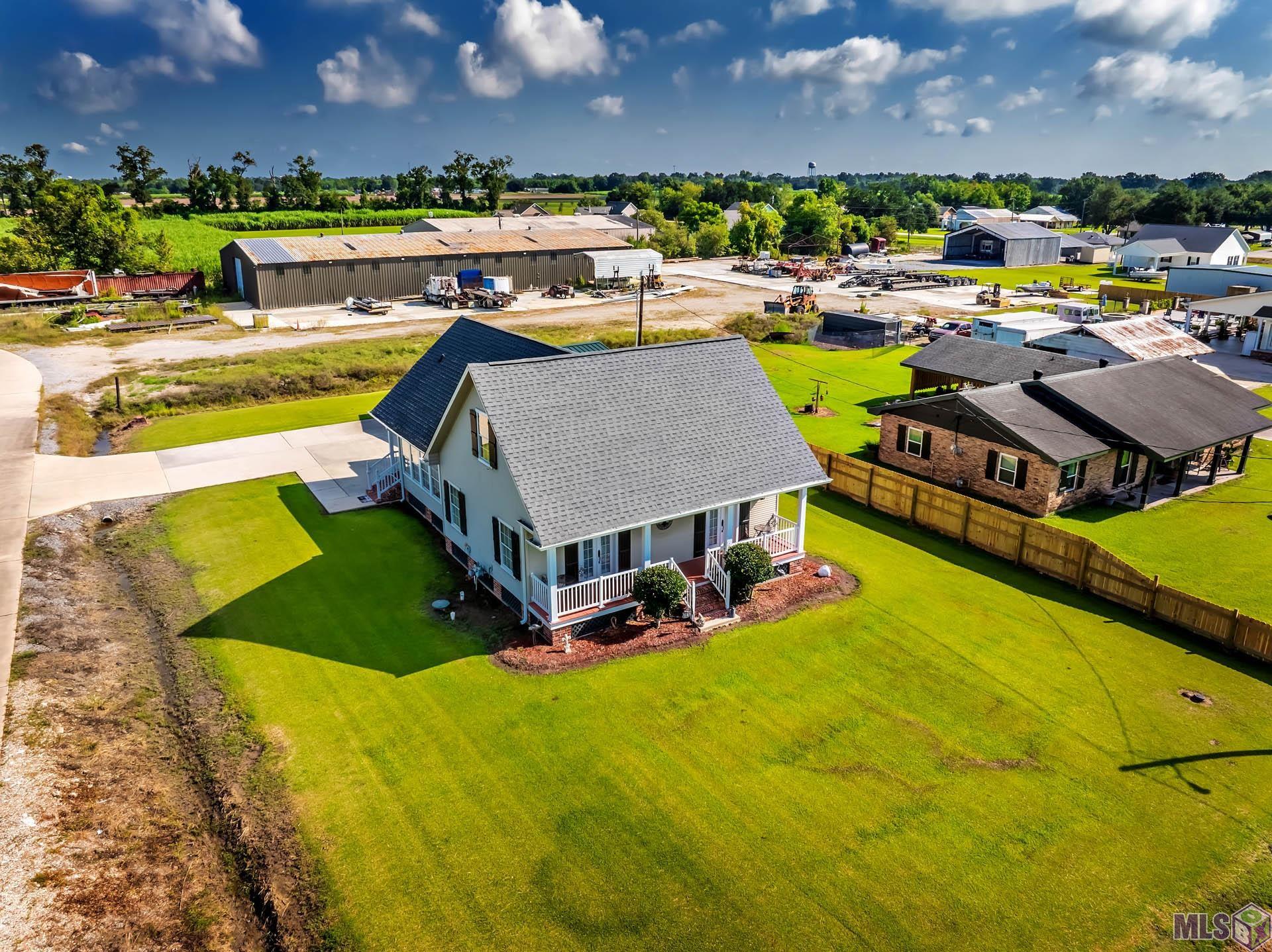 241 Horseshoe Road Schriever, LA 70395 - Photo 3 of 18 Gallery Image 3