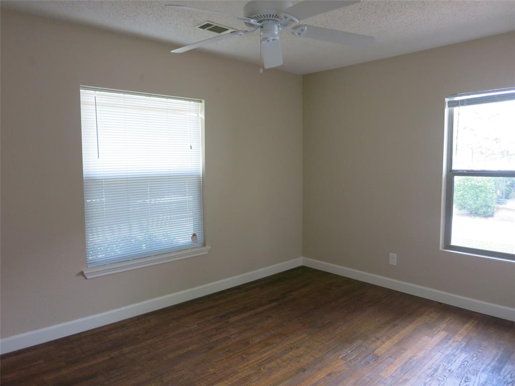 609 Cordell Street Denton, TX 76201 - Photo 4 of 11