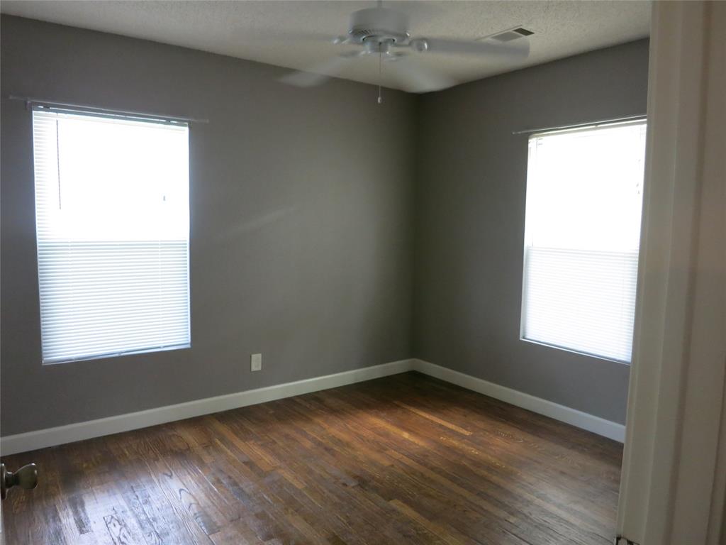 609 Cordell Street Denton, TX 76201 - Photo 5 of 11