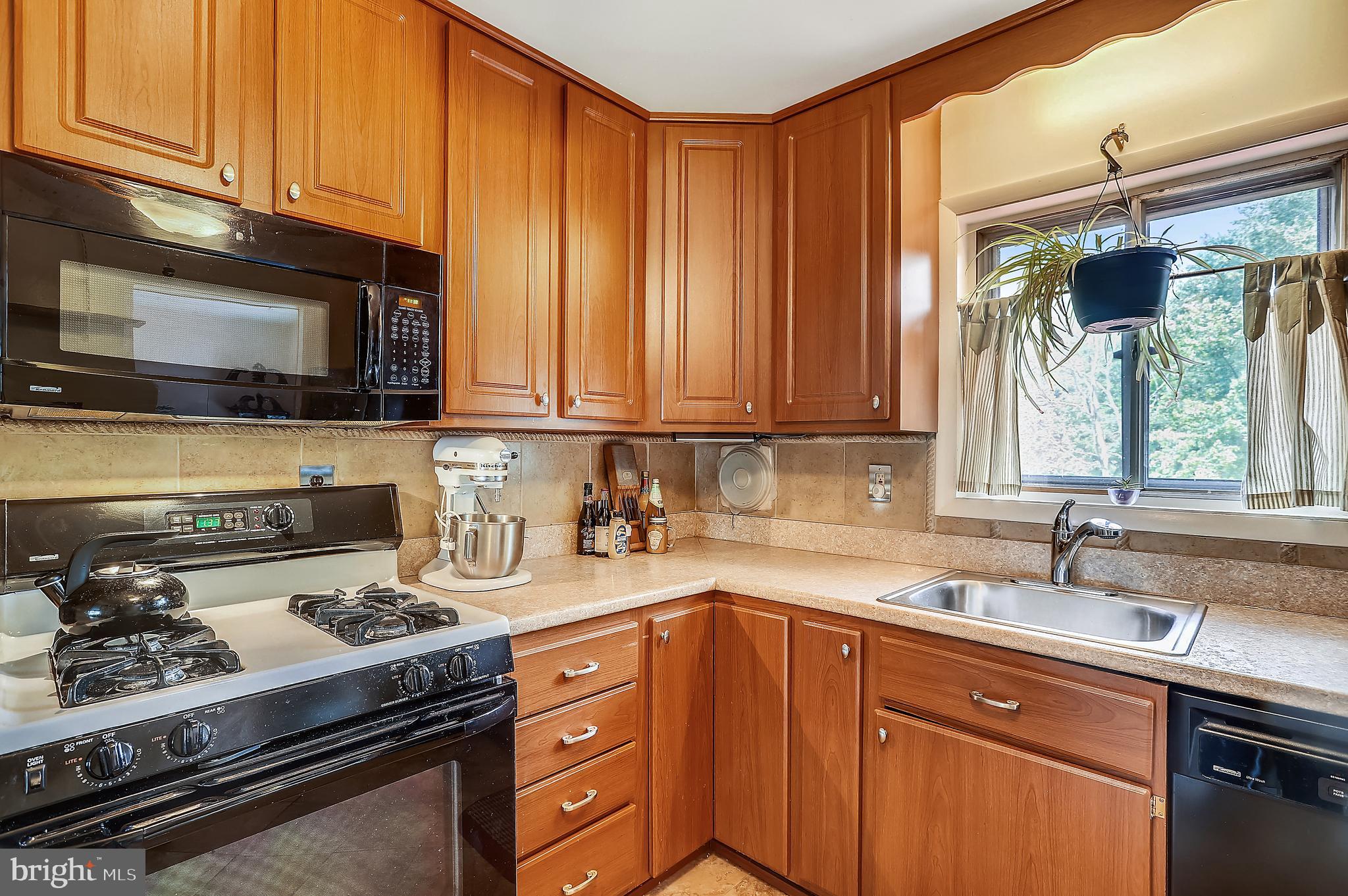 5819 Keppler Road Temple Hills, MD 20748 - Photo 7 of 30 Gallery Image 7