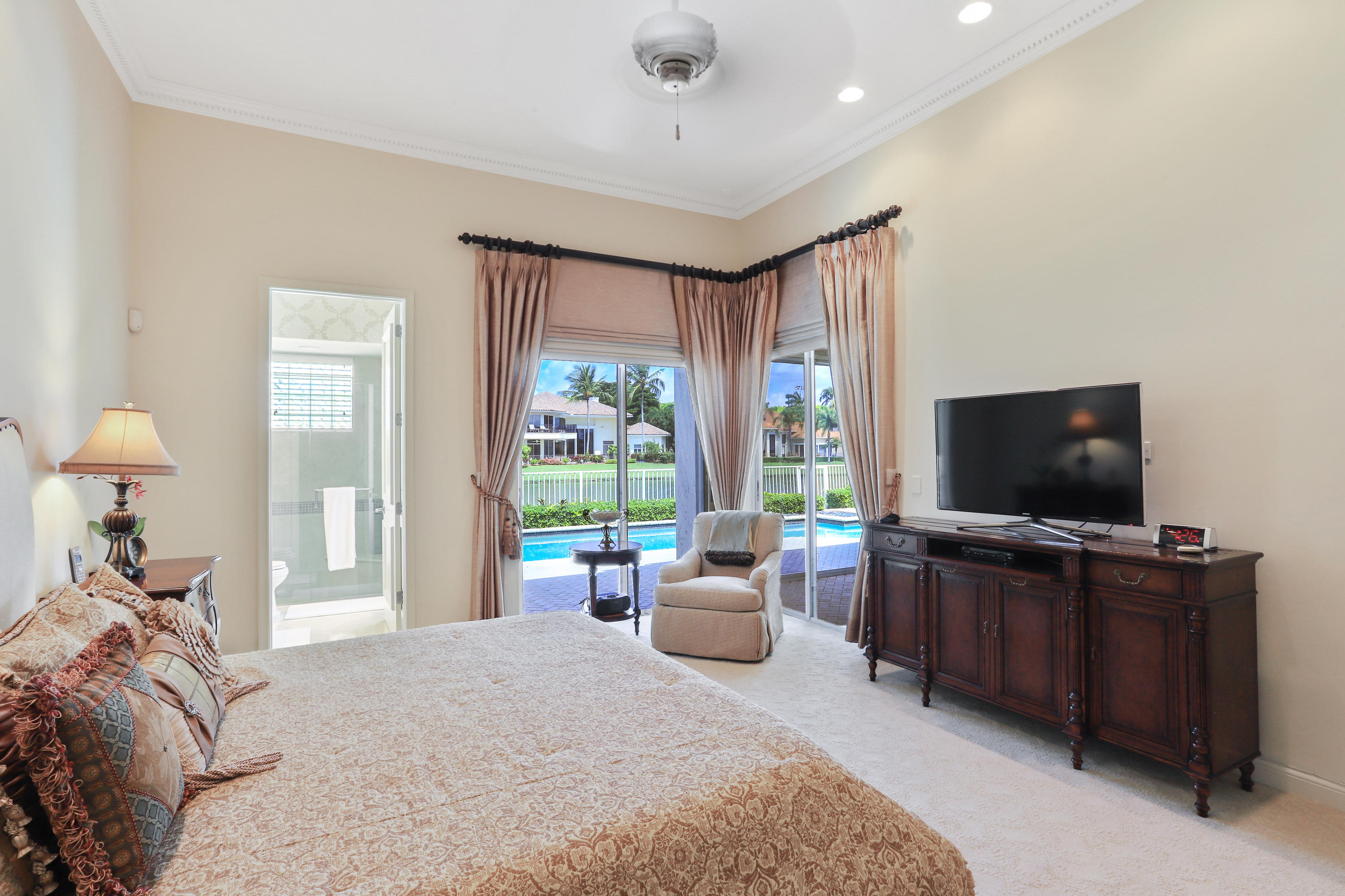 5875 Northwest 25th Terrace Boca Raton, FL 33496 - Photo 28 of 45 Master w pool