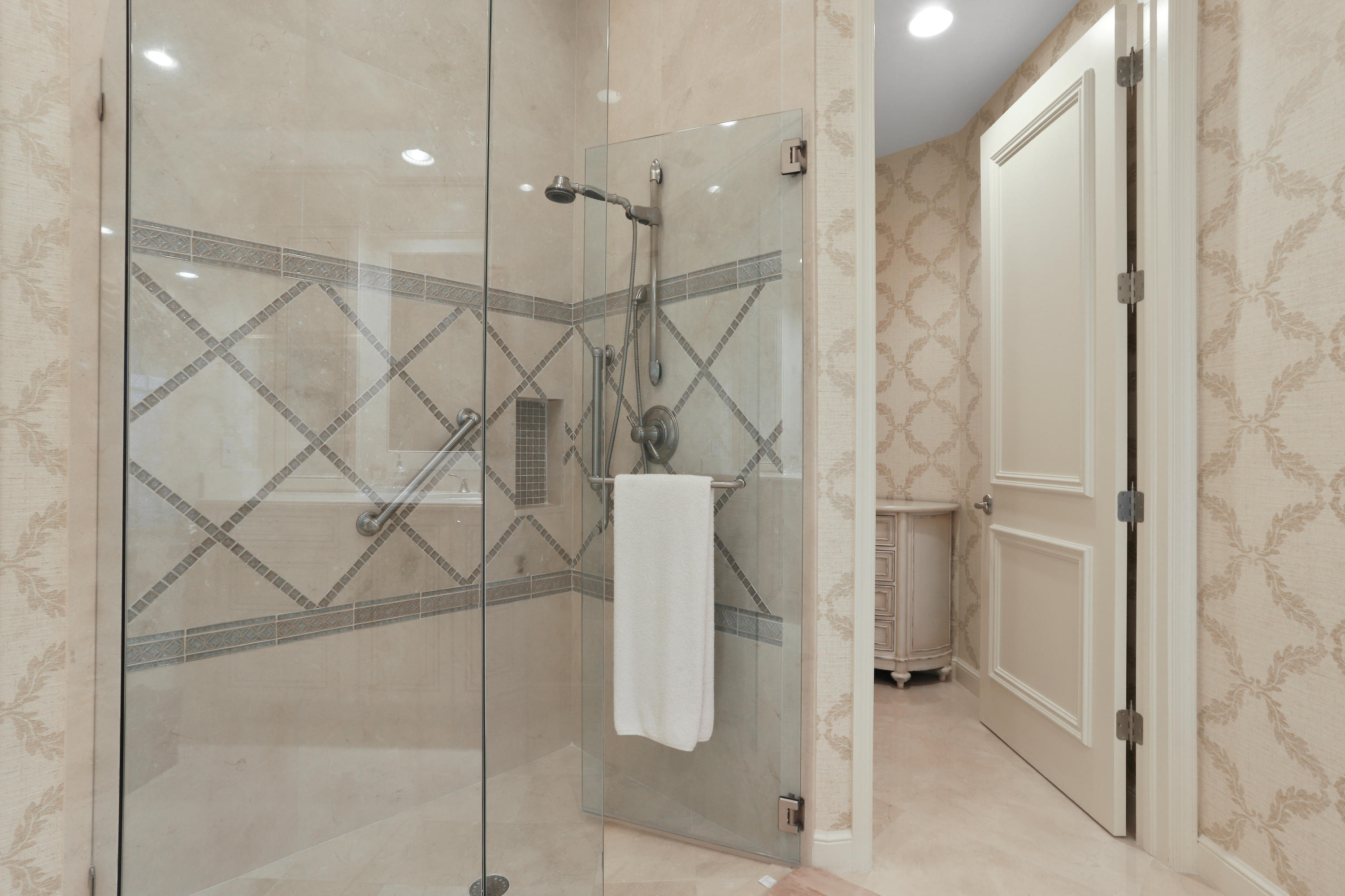 5875 Northwest 25th Terrace Boca Raton, FL 33496 - Photo 32 of 45 Master HER ADA