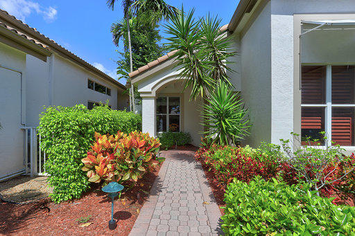 5875 Northwest 25th Terrace Boca Raton, FL 33496 - Photo 10 of 45 Walkway