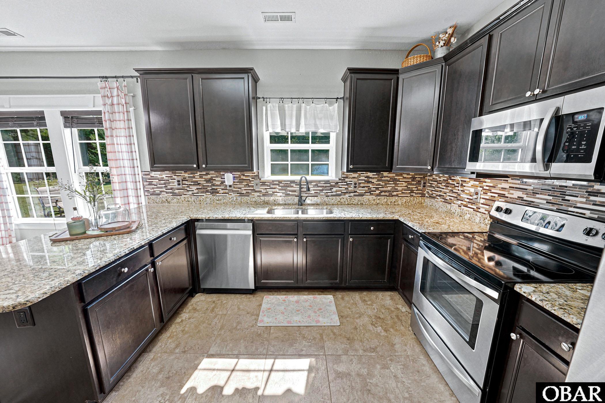 109 Riddle Court Shawboro, NC 27973 - Photo 6 of 83