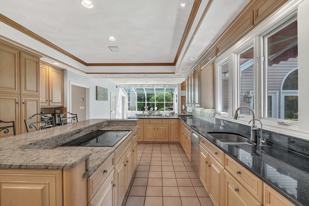 784 Strawberry Hill Road Concord, MA 01742 - Photo 23 of 41