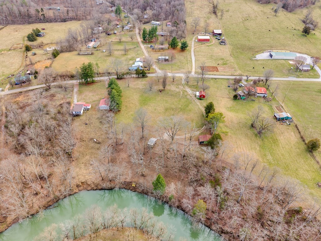 579 Blue Springs Road Sparta, TN 38583 - Photo 27 of 31 Gallery Image 27