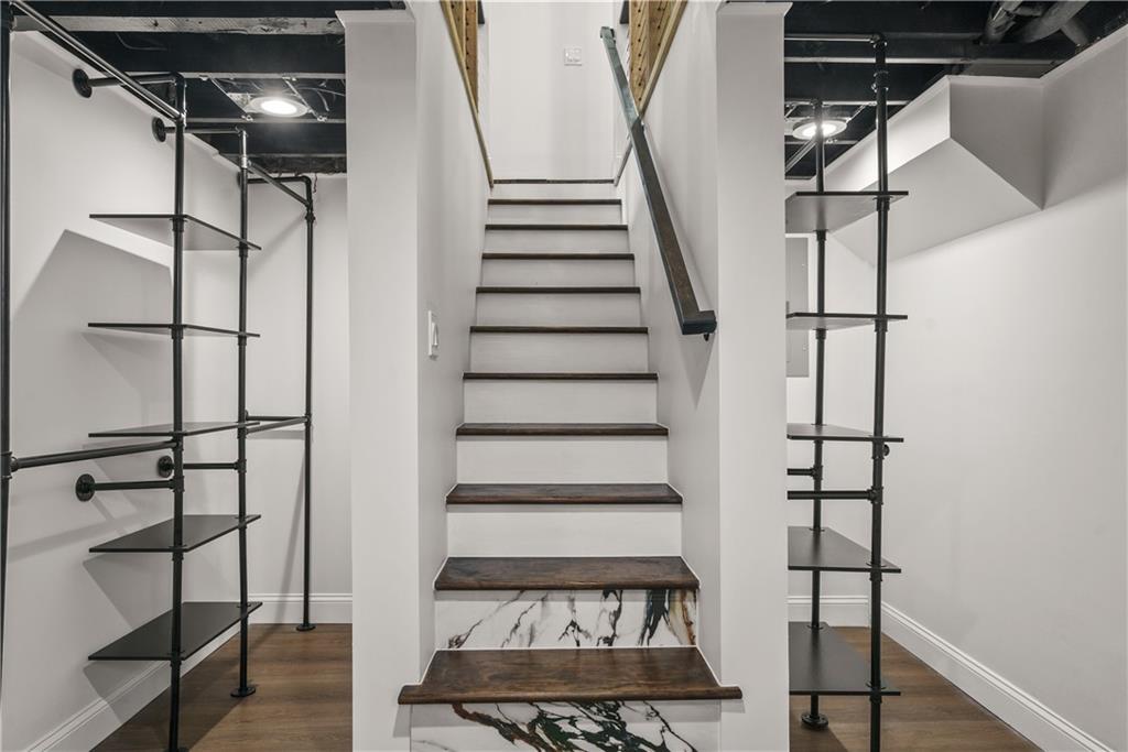 1658 Altadena Place Southwest Atlanta, GA 30311 - Photo 27 of 47 a view of entryway