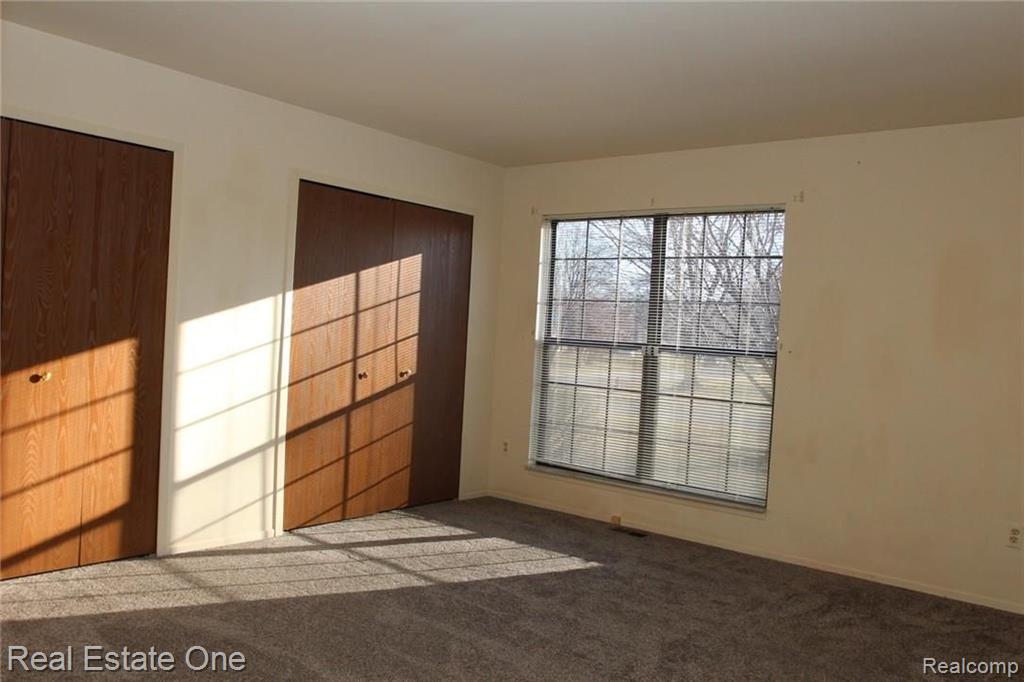 1870 Burning Bush Court Rochester Hills, MI 48309 - Photo 21 of 27