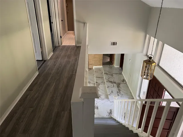 a view of entryway and hall