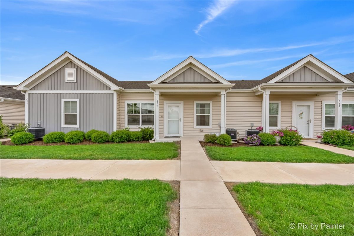 231 South Walnut Street Cortland, IL 60112 - Photo 2 of 3