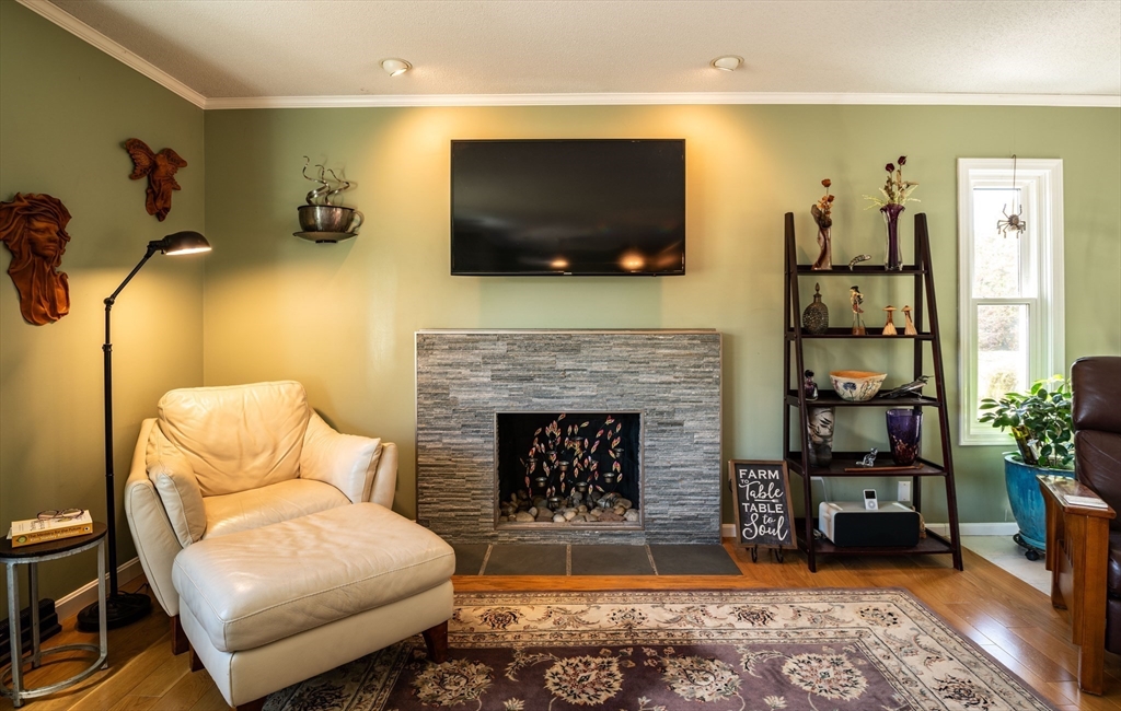 40 Cook Road Southampton, MA 01073 - Photo 12 of 35 Gallery Image 12