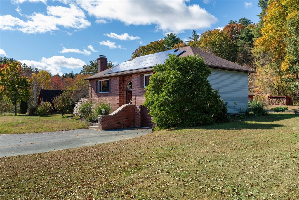 40 Cook Road Southampton, MA 01073 - Photo 3 of 35 Gallery Image 3