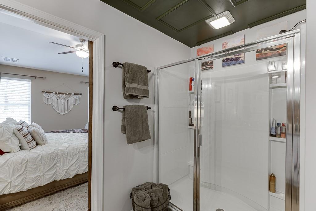 3712 Abbey Way Gainesville, GA 30507 - Photo 24 of 44 a en suite bathroom with a shower