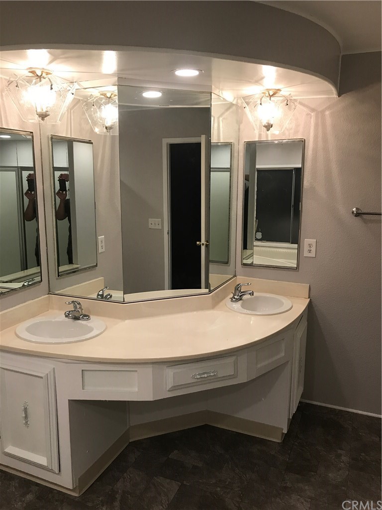 1025 South Riverside Avenue, Unit 101 Rialto, CA 92376 - Photo 14 of 18