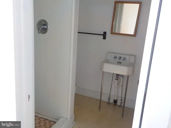 $950 | 223 North 2nd Street, Unit 3, Chambersburg, PA 17201