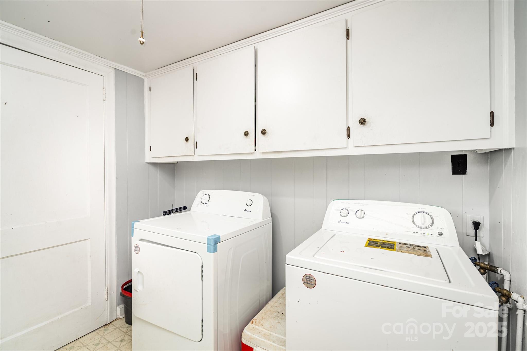 1245 Harrison Loop Morganton, NC 28655 - Photo 10 of 20 a utility room with dryer and washer