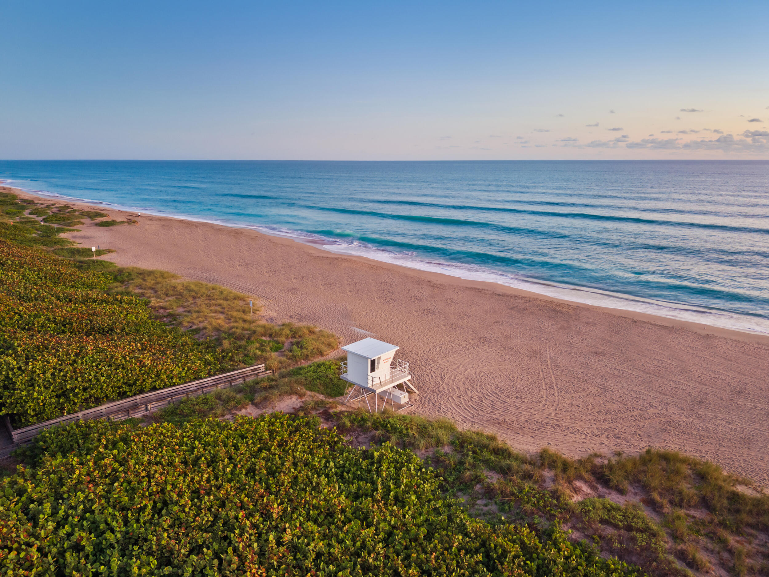 5100 Southeast Hanson Circle Stuart, FL 34997 - Photo 29 of 32 45_st sunrise - beach