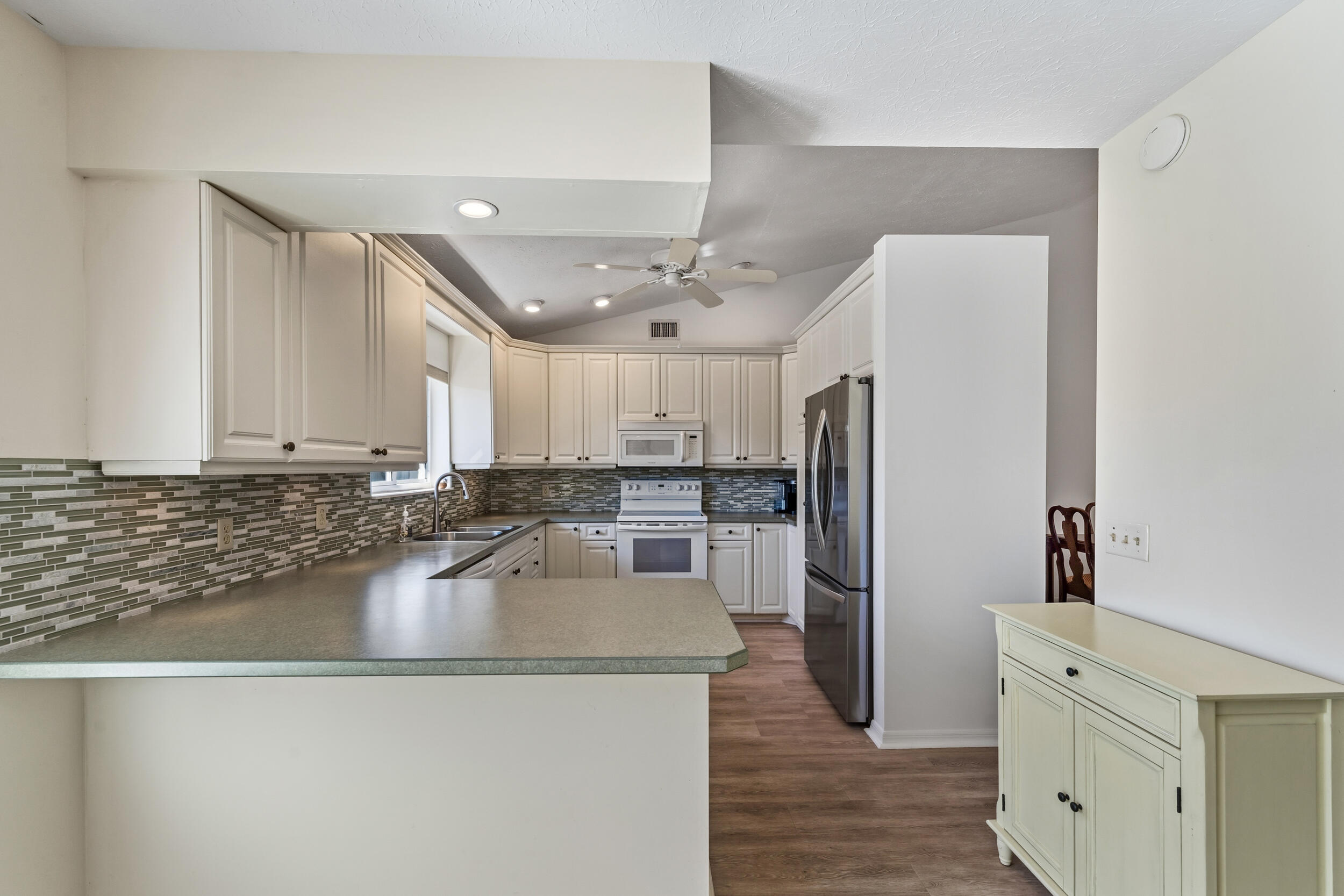 5100 Southeast Hanson Circle Stuart, FL 34997 - Photo 6 of 32 21_22