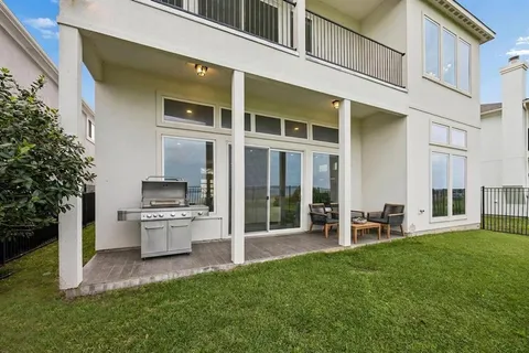 $739,900 | 5238 Lake Terrace Court, Garland, TX 75043