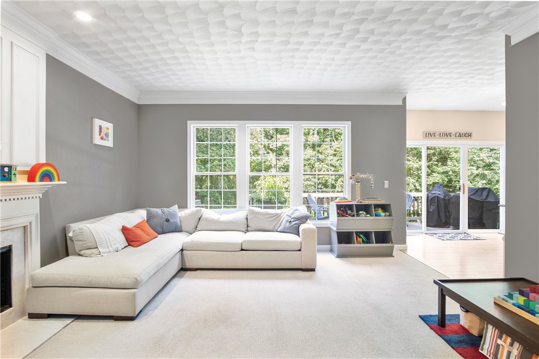293 Castle Rocks Road Warwick, RI 02886 - Photo 8 of 29 Gallery Image 8