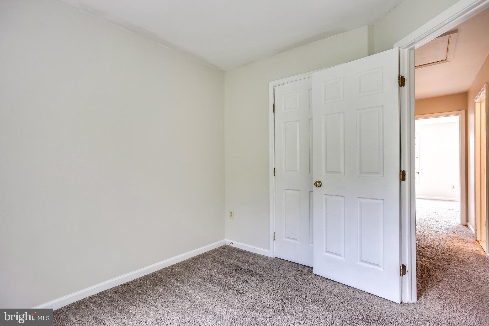 8012 Brightfield Road Ellicott City, MD 21043 - Photo 20 of 31 Gallery Image 20