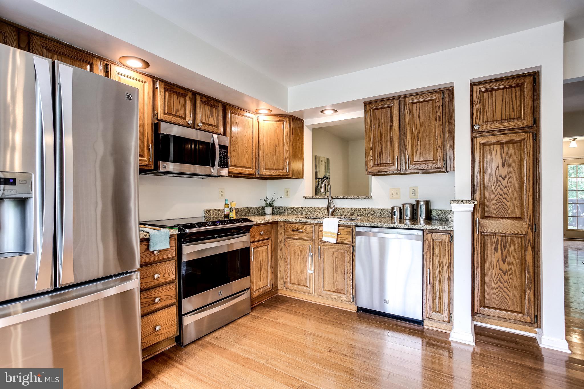 8012 Brightfield Road Ellicott City, MD 21043 - Photo 9 of 31 Gallery Image 9