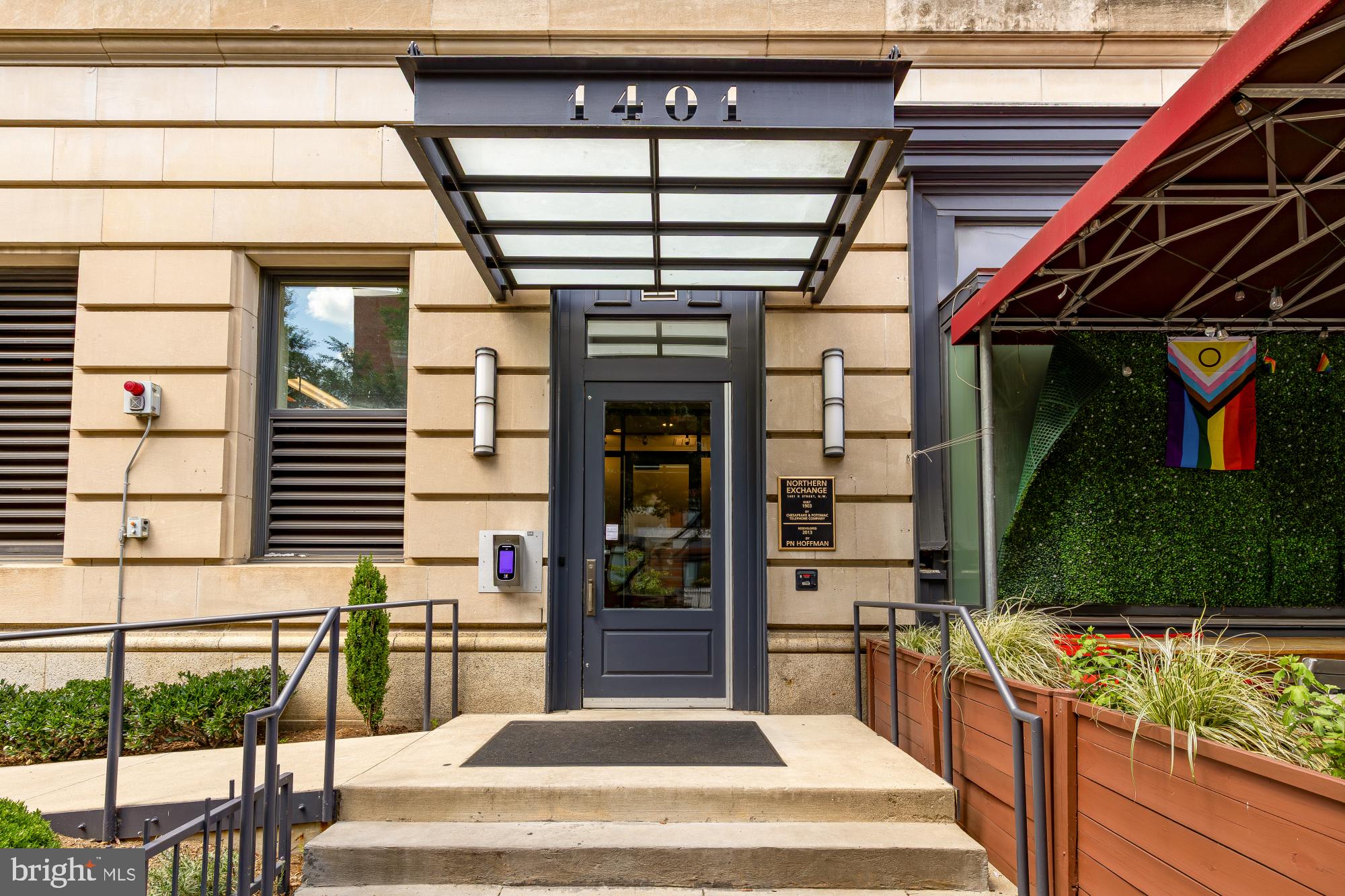 1401 R Street Northwest, Unit PH3 Washington, DC 20009 - Photo 29 of 37 Entrance