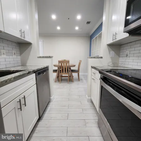 $2,500 | 255 South Pickett Street, Unit 102, Alexandria, VA 22304