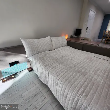 $2,500 | 255 South Pickett Street, Unit 102, Alexandria, VA 22304