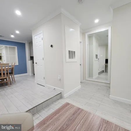 $2,500 | 255 South Pickett Street, Unit 102, Alexandria, VA 22304