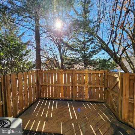 $2,500 | 255 South Pickett Street, Unit 102, Alexandria, VA 22304