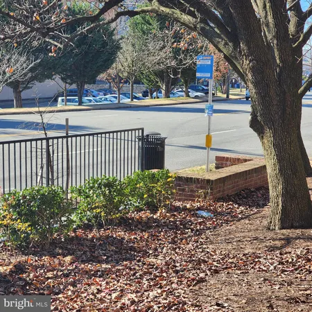 $2,500 | 255 South Pickett Street, Unit 102, Alexandria, VA 22304