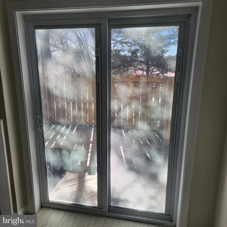 $2,500 | 255 South Pickett Street, Unit 102, Alexandria, VA 22304