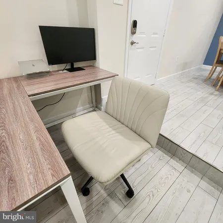 $2,500 | 255 South Pickett Street, Unit 102, Alexandria, VA 22304