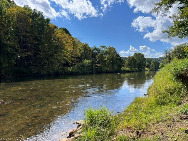 $84,900 | 34 Fox Crest, Laurel Springs, NC 28644